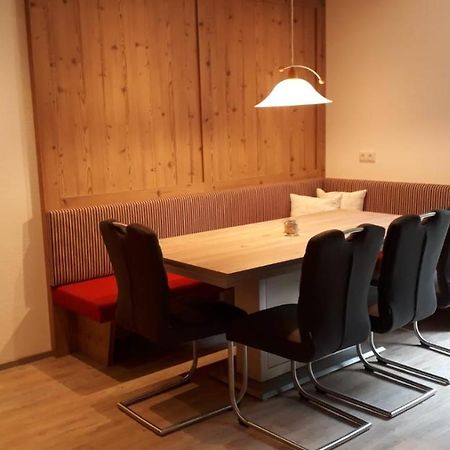 Appartement Haus Rali à Sankt Anton am Arlberg Extérieur photo